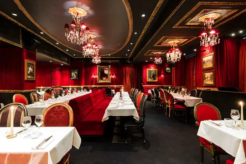 Le Piaf Restaurant Bar Paris