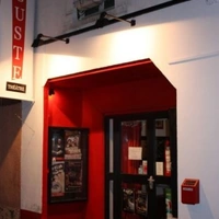 L'Auguste Théâtre