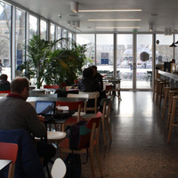 Café Fluctuat Nec Mergitur