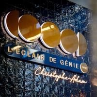 L'Éclair de Génie Café