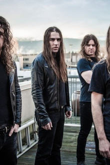 Airbourne + guest