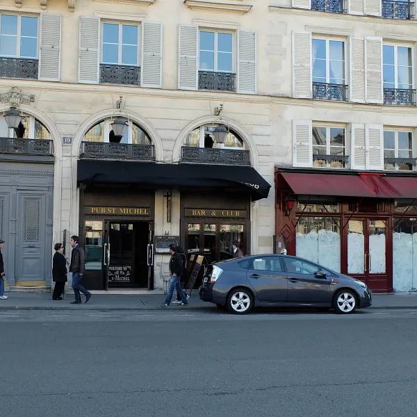 Pub Saint-Michel