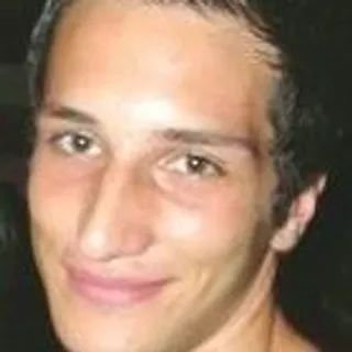 Nicolas L