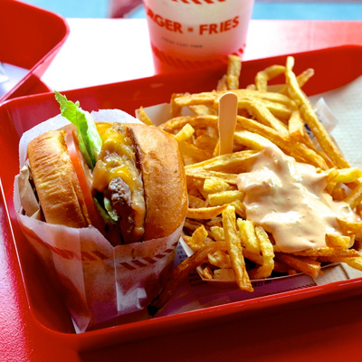 Burger and fries : un burger comme en Californie