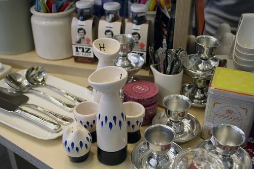 Bonjour Le Marais Restaurant Shop Paris