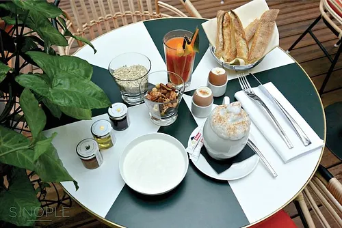 Klay Saint-Sauveur Restaurant Paris
