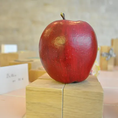 Akane : une peau de fruit défendu