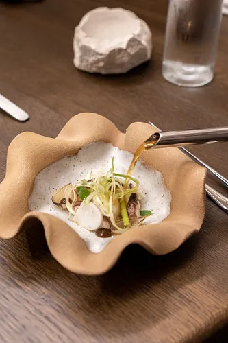 NHOMe Restaurant Paris