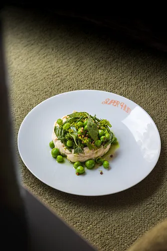 Super Huit Restaurant Paris