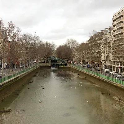 Canal Saint-Martin : les photos de l'opération nettoyage