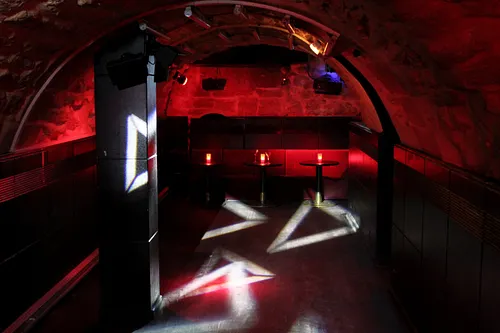 Le Cap Rouge Bar Paris