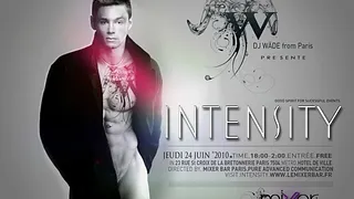 INTENSITY « white room »