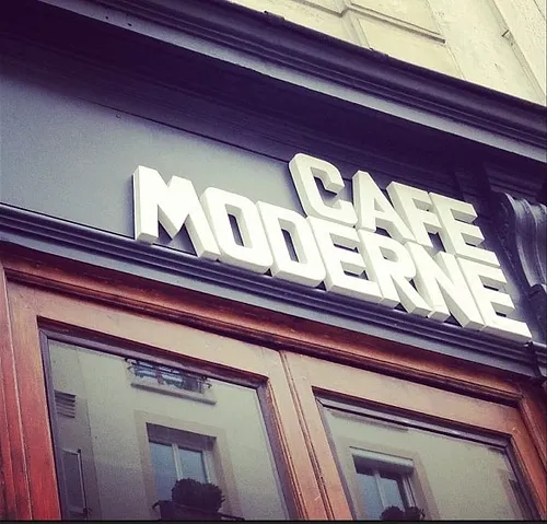 Café Moderne Restaurant Bar Paris