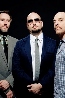 The Bad Plus joue science fiction