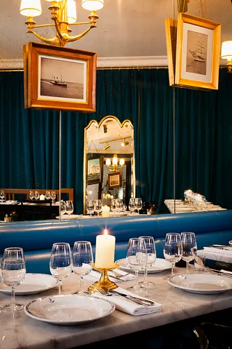 Hôtel Grand Amour Restaurant Bar Hôtel Paris