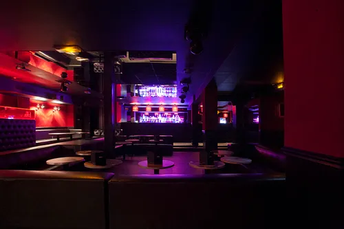 Le Noire Platine Club Paris