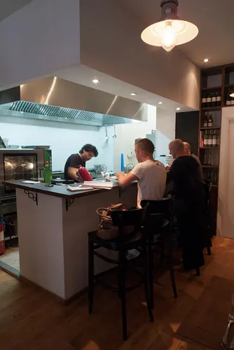 Youpi & Voilà Restaurant Paris
