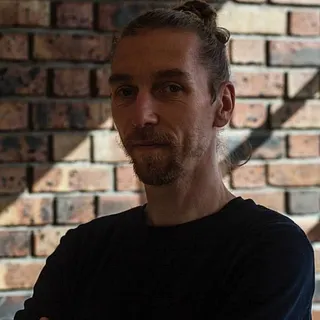 Grégory R