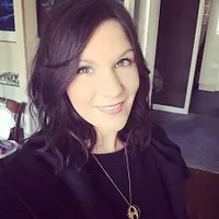 Clémence R
