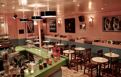 Petite Amour Bar Paris