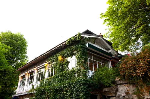 Le Pavillon Puebla Bar Restaurant Paris