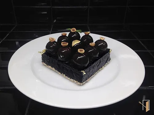 L'Atelier Noir Restaurant Shop Paris