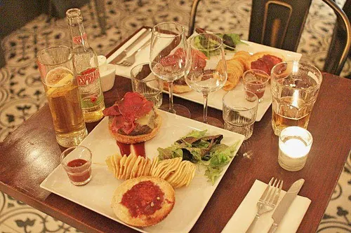 Le Jean Mouloud Restaurant Paris