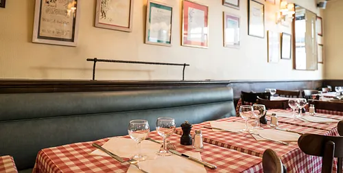Aux Bons Crus Restaurant Paris