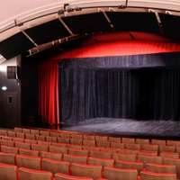 Le Théâtre Traversière