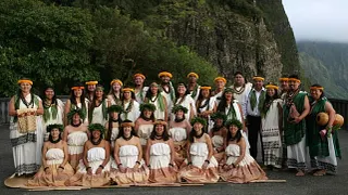 Nānā I Ke Kumu, Hula d'Hawai'i par le Hālau Mele