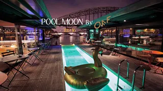 Pool Moon du Nouvel An @ Off Paris Seine