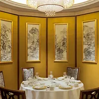 Le Shang Palace