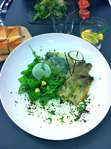 Les Grandes Tables du 104 Restaurant Paris