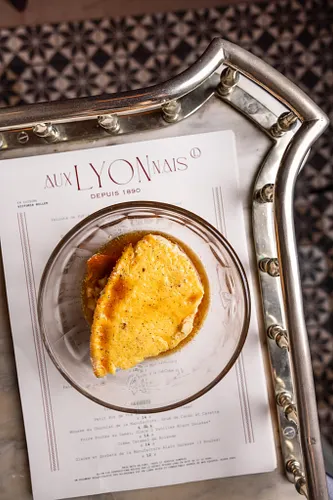 Aux Lyonnais Restaurant Paris