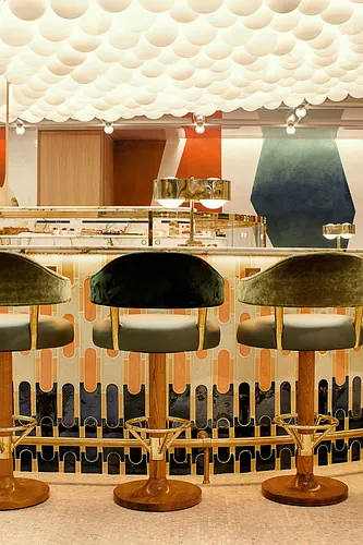 86 Champs - L'Occitane x Pierre Hermé Restaurant Shop Paris