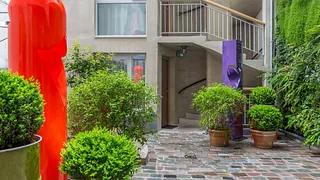 L'Hôtel Jules et Jim accueille les sculptures de YOM