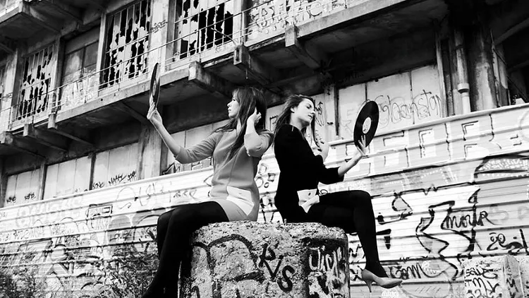 Les Passeuses