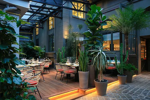 Klay Saint-Sauveur Restaurant Paris