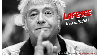 Jean Yves Lafesse dans son spectacle Lafesse c'est du poulet