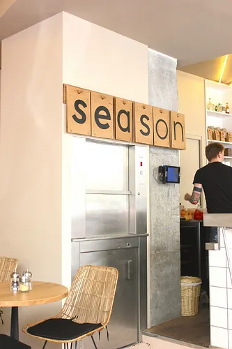 Season Restaurant Paris