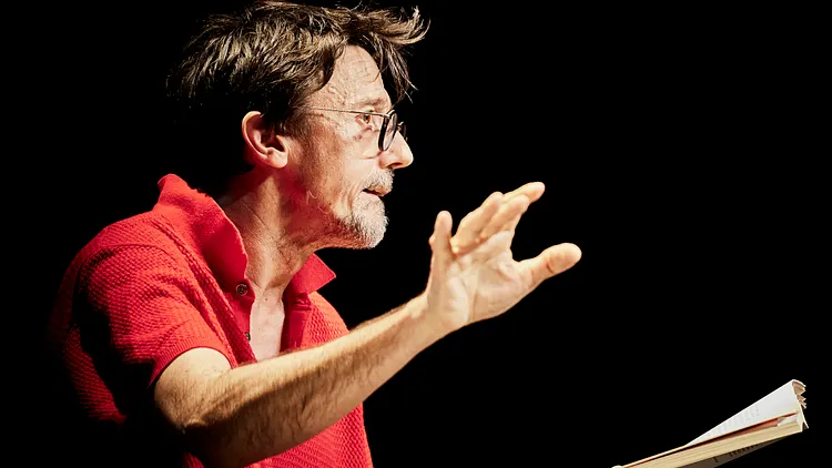 Festival ZOOM #9 / Carte blanche à Stanislas Nordey / Debout, la joie de David Léon
