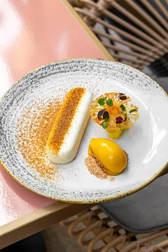 Bloom Garden Restaurant Paris
