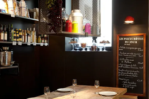 Jeanne A Restaurant Shop Paris