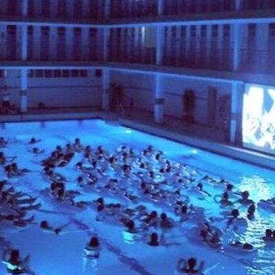 Paris fait son cinéma à la piscine Pontoise : tous à l'eau pour La Vie aquatique !