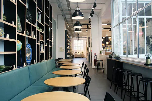Café by Season Restaurant Paris