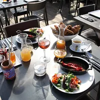 Les Grandes Tables de l'île Seguin