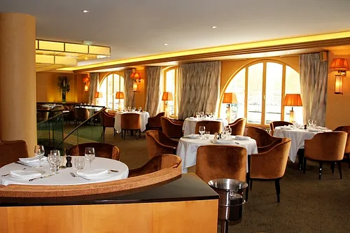 Les Grandes Marches Restaurant Paris