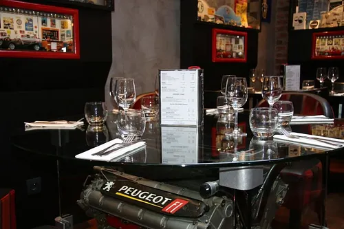 Auto Passion Café Restaurant Bar Paris