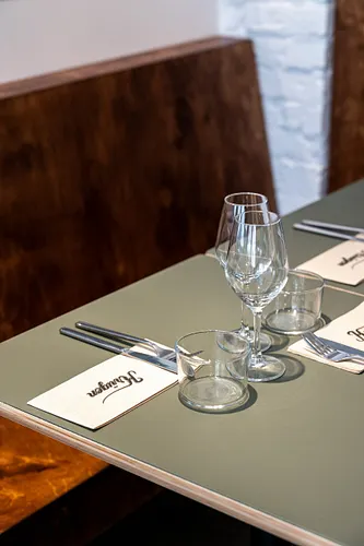 Krügen Square Trousseau Restaurant Paris