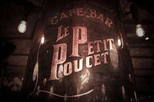 Le Petit Poucet Restaurant Bar Paris